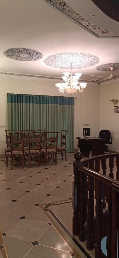 Executive Galaxy Guest House Islamabad Exterior photo